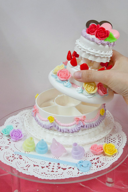 小物入れになるものも。【女の子向け玩具】部門8位 ホイップる パティシエスイーツデラックスセット/5980円/エポック社