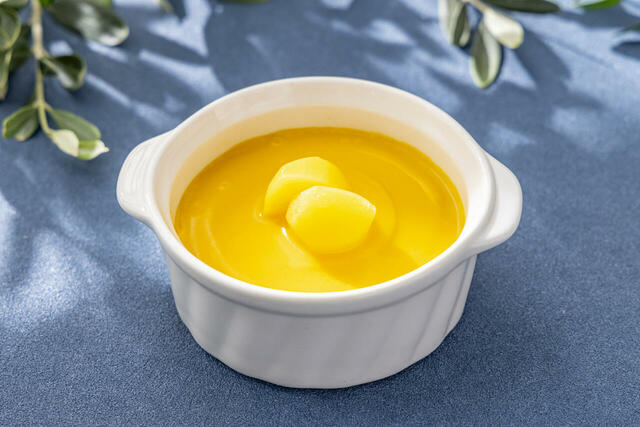 「季節の日替わりスープ」＜期間：2025年12月26日～2026年3月11日＞【【ヒルトン名古屋】年末年始はズワイガニ・マグロ・サーモン・エビ食べ放題！地中海グルメで彩る冬のビュッフェ開催！】