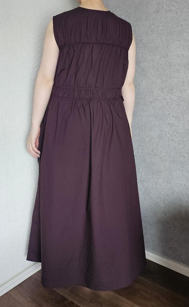 【UNIQLO　コットンギャザーワンピース】スポッと上から着られて着脱簡単！