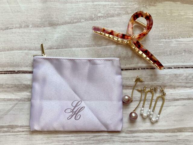 【MORE（モア）9・10月合併号】ヘアアクセとアクセサリーをイン！