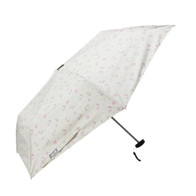 【Waterfront「ポケフラット サンシェイド サンリオキャラクターズ」】着物姿のハローキティが一面に散りばめられています♪