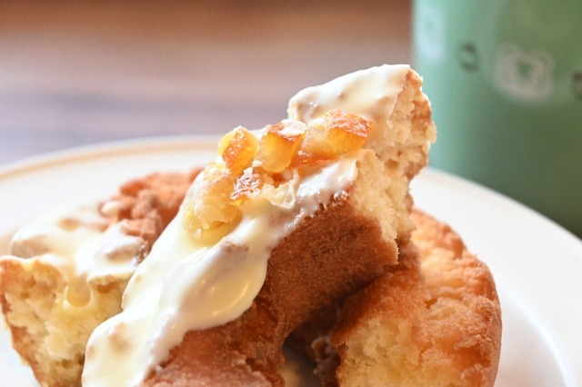 【タリーズコーヒー】チーズケーキテイストのチョコレートにピールをトッピング