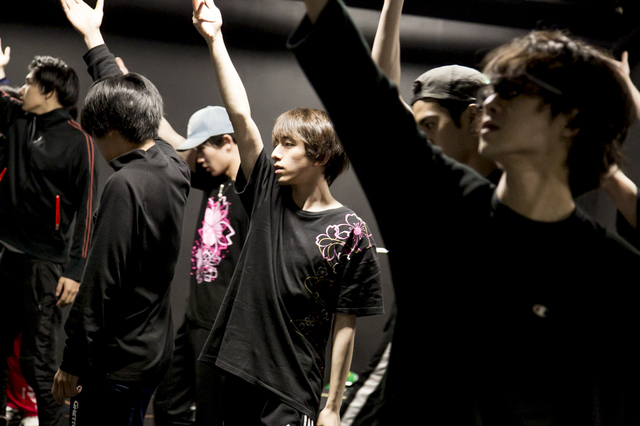 アリスインデッドリースクール 少年・稽古風景（撮影・フクシアヤミ）