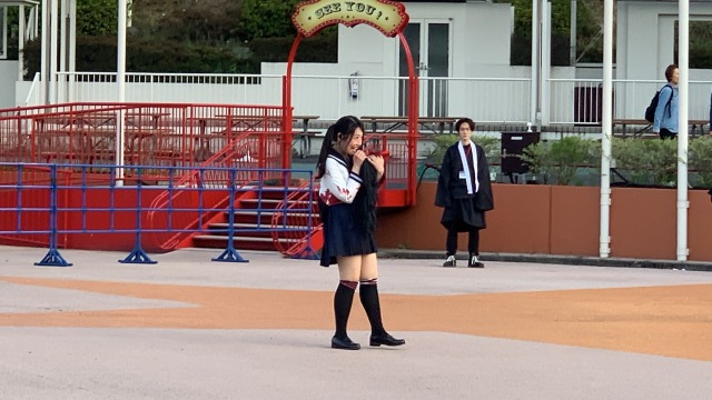 白と紺のセーラー服・・・まりちゃん！？