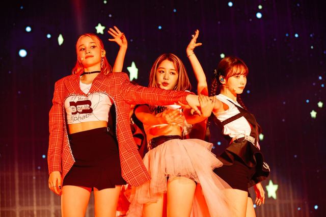 『Kep1er Japan Debut Showcase Live ＜FLY-UP＞』より