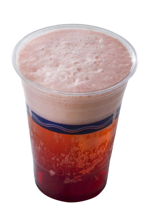 ビアカクテル（ざくろシロップ）｜バーナクル・ビルズ｜東京ディズニーシー「ディズニー・ハロウィーン」2018