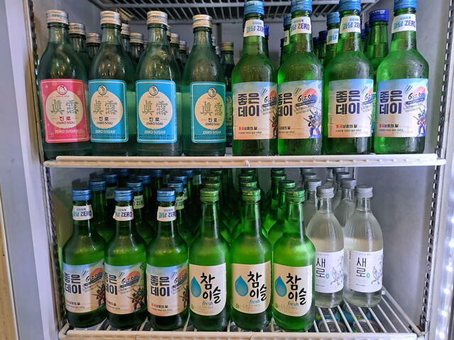 【気になる韓国、ソウルの今vol.35】日本のコンビニやスーパーでも見かけるようになった韓国のソジュ