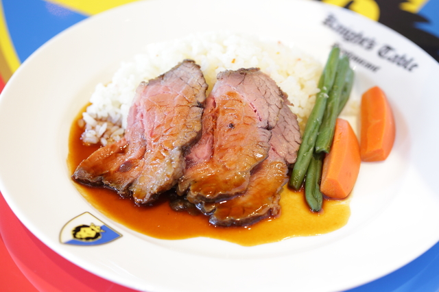 「ナイト・テーブル・レストラン」