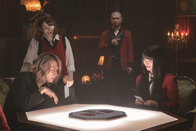 ©河本ほむら・尚村透/SQUARE ENIX ©2021 「映画 賭ケグルイ2」製作委員会