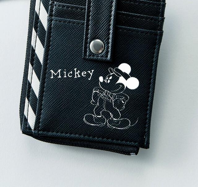 カチンコ風デザインフラグメントケース 3,490円｜ディズニーファンタジーショップ「ミッキーマウス タイムスリップ」
