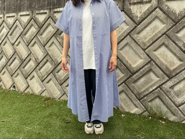【GU　フレアシャツワンピース】ボタンを外してロングカーディガンのように着ることもできます