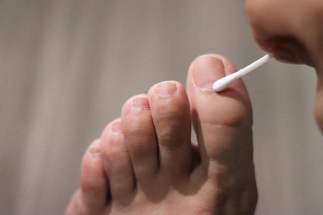 甘皮処理は綿棒で！