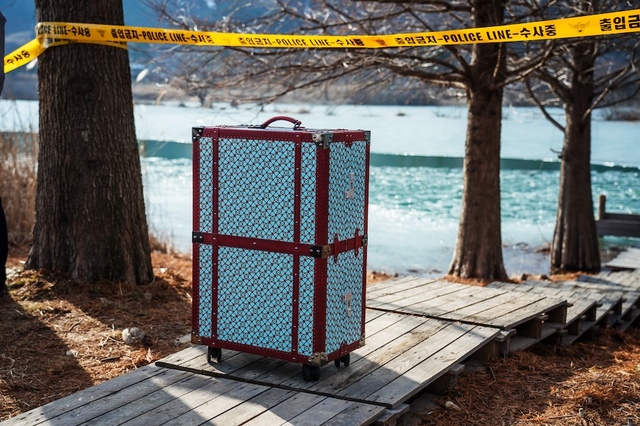 Netflixシリーズ『トランク』独占配信中 