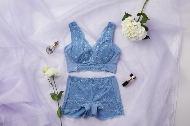 「LUNA（ルーナ）ナチュラルアップナイトブラ」 