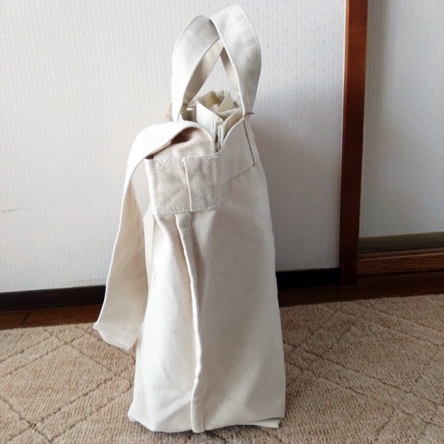 【無印良品　帆布2WAYトートバッグ】サイズは約タテ35×ヨコ45×マチ17cm。容量は約20Lです