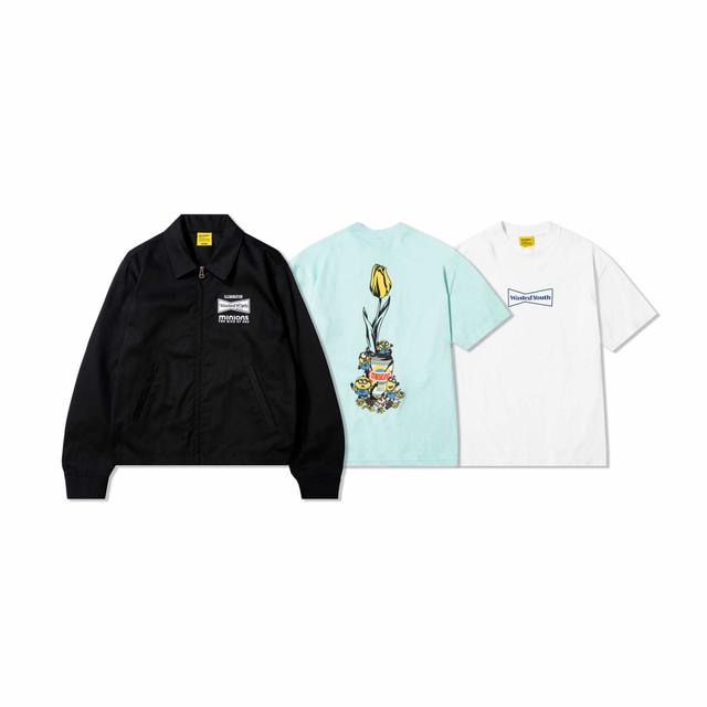 （左から）ジャケット33,000円、Tシャツ（裏）、Tシャツ（表）7,700円