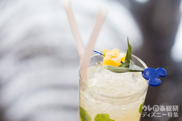 アクセントに笹をそえて☆“ディズニー七夕デイズ” スペシャルノンアルコールカクテル ウィッシングカード付き(6/16~7/7)