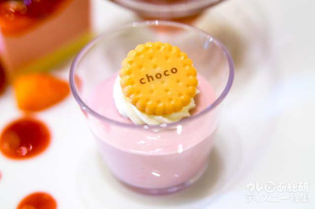 タイベリーのパンナコッタ｜“ミニーのプレシャスモーメント・ウィズ・ユー”ランチブッフェ／ディナーブッフェ｜東京ディズニーランドホテル「シャーウッドガーデン・レストラン」