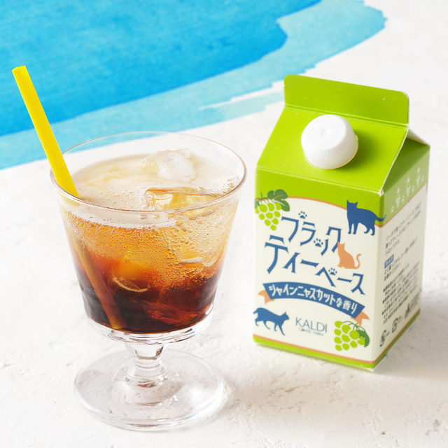 カルディ「ネコバッグ」オリジナル ブラックティーベース シャインニャスカットな香り（259ml ）