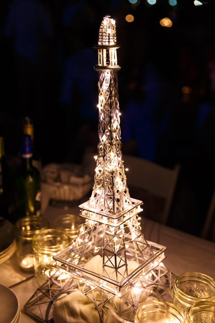 超優雅な“白”で統一されたパーティー「ディネ・アン・ブラン」