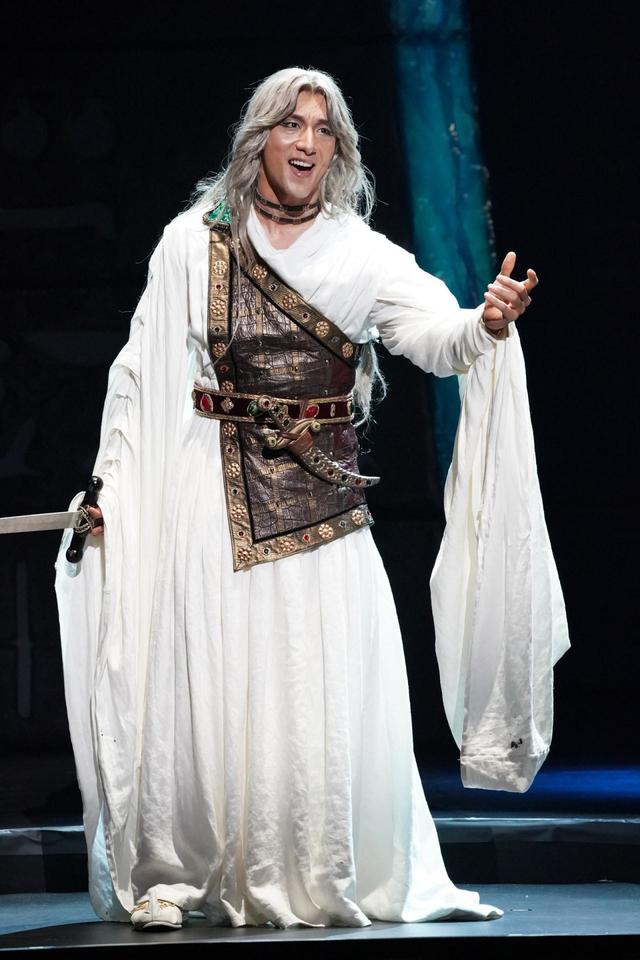 イズミル役：大貫勇輔