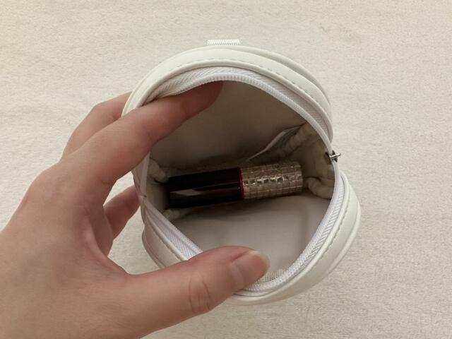 ポーチにはサッと取り出したい小さめアイテムが入ります【GU】クリアバッグ HELLO! PROJECT(カラー01 OFF WHITE):1,990円(税込)