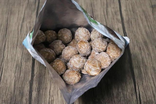 ショットブッラル ミートボールの中身