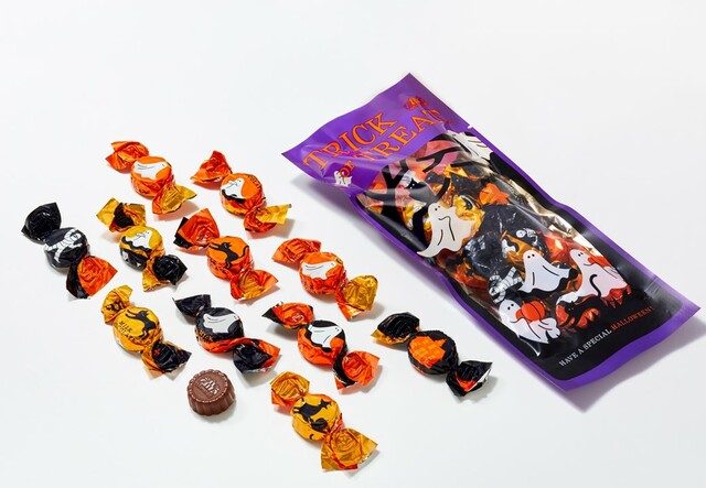 「トリック オア トリート　ミルクチョコレート（70g入）」＜1袋 価格：   各378円（本体価格：各350円）、3袋 価格：1,080円（本体価格：1,000円）＞【2023年 モロゾフ ハロウィーン商品】
