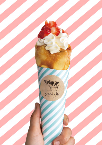 いちごクレープ