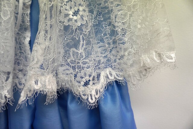 【アンドユー】2wayケープバルーンミディアムドレスーブルー