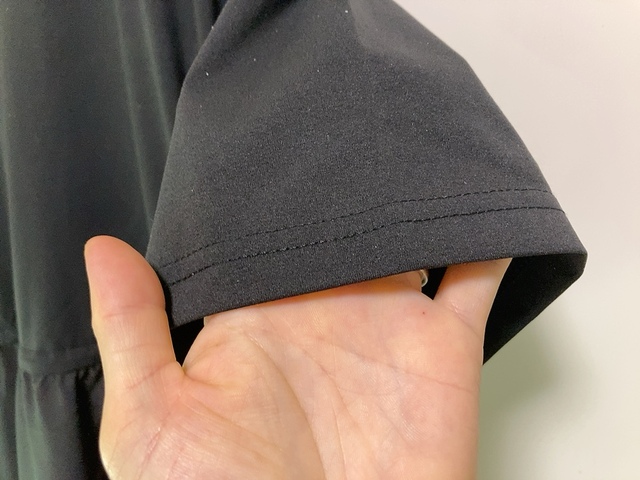 【ワークマン レディースニュートラルフレアワンピース】素材はサラッとしていてとても肌触りが良いです♪