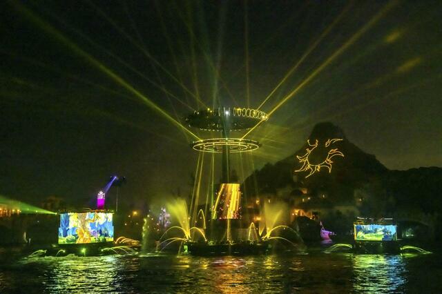 東京ディズニーリゾート「ビリーヴ！〜シー・オブ・ドリームス〜」 シーン２ ディズニー映画「塔の上のラプンツェル」のパート © Disney