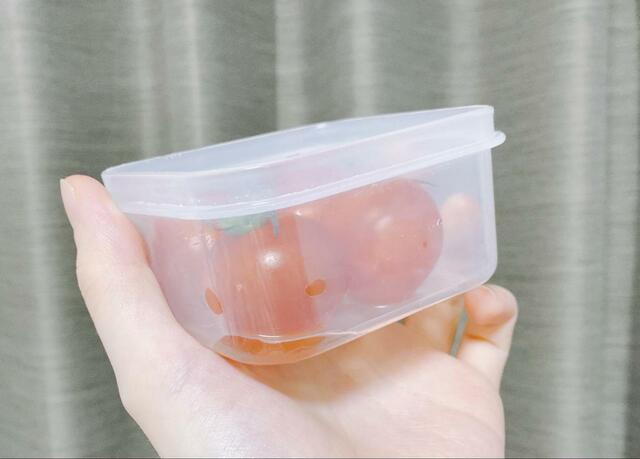 【ニトリ フレッシュキーパークラリー】入れ物にはこんなに水滴が溜まっている！