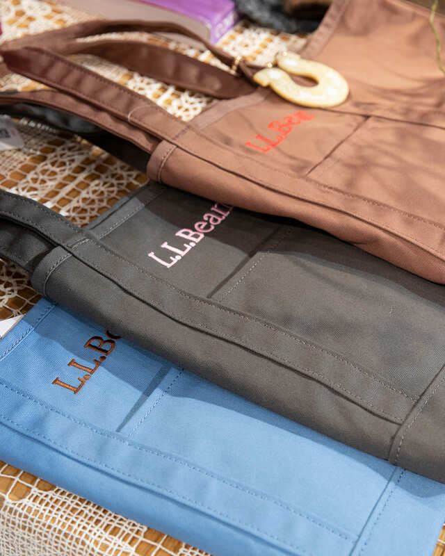 【L.L.Bean新作バッグ】軽量でソフトな風合いが特徴で、使わない時には折りたたんで持ち運ぶことも可能