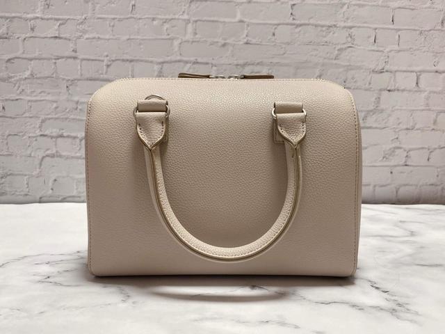 【UNIQLO（ユニクロ）レザータッチ 2WAY ボストンバッグ】レザータッチ 2WAY ボストンバッグ／税込2,990円