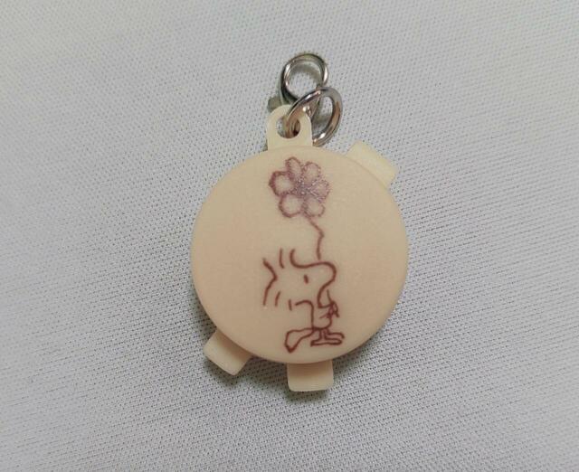 朱肉ケースには、ウッドストックのイラスト入り