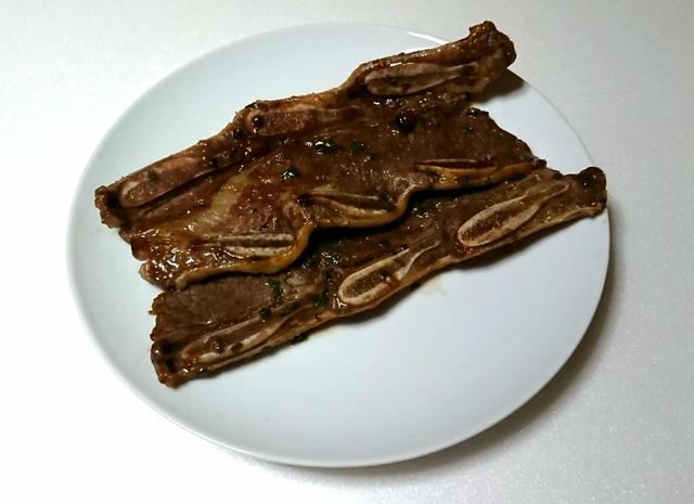 カークランドシグネチャー　骨付きLAカルビ　1.275kg　3290円