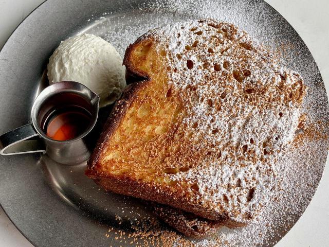 湯種ブリオッシュフレンチトースト、塩ホイップクリーム (980円)/No.4