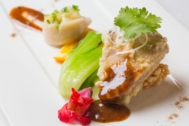 帆立貝の葱生姜蒸し カツオの唐揚げ 花椒ソース