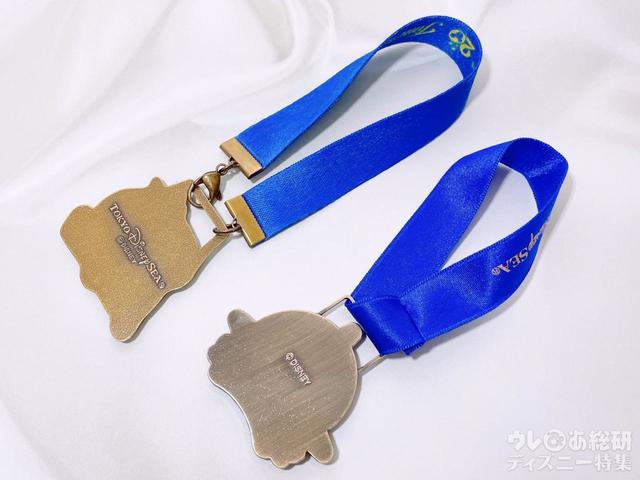 裏にもロゴ入り