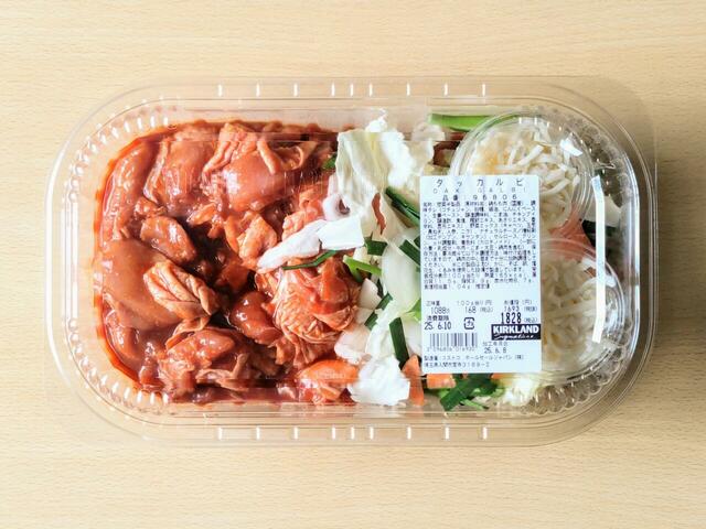 【コストコ タッカルビ 1088g 1828円】セット内容の鶏肉と野菜を炒めるだけでOK