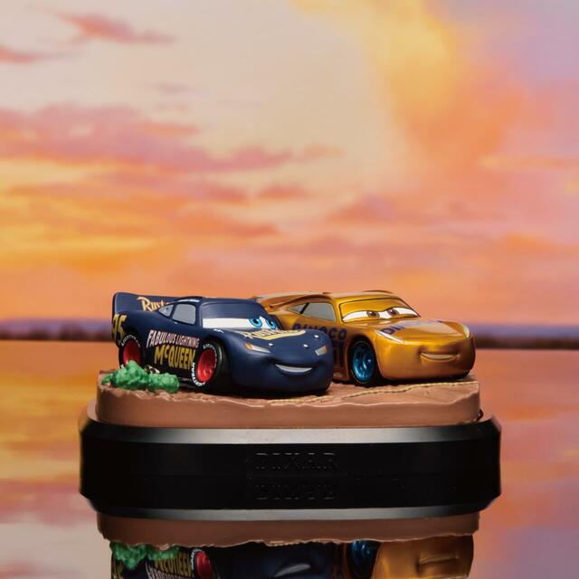 D賞 シーンフィギュア『カーズ／クロスロード』｜Happyくじ／PIXAR 2025