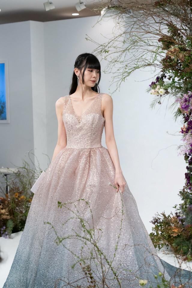 「ST」新作ウェディングドレス