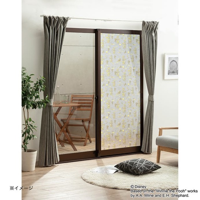 全面粘着すりガラス対応 ディズニー断熱シート くまのプーさん　