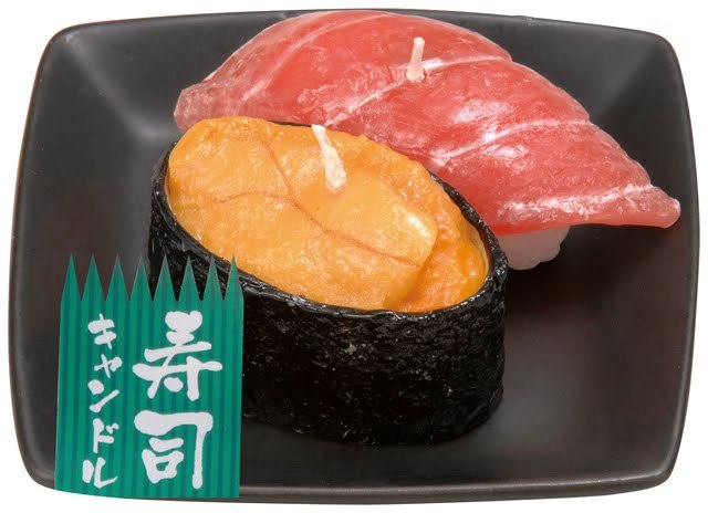 寿司キャンドル（ウニ・大トロ）　　（画像協力：カメヤマ株式会社）