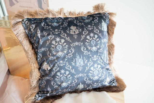 クッションカバー 5,000円｜PRINCESS DAYS by Francfranc