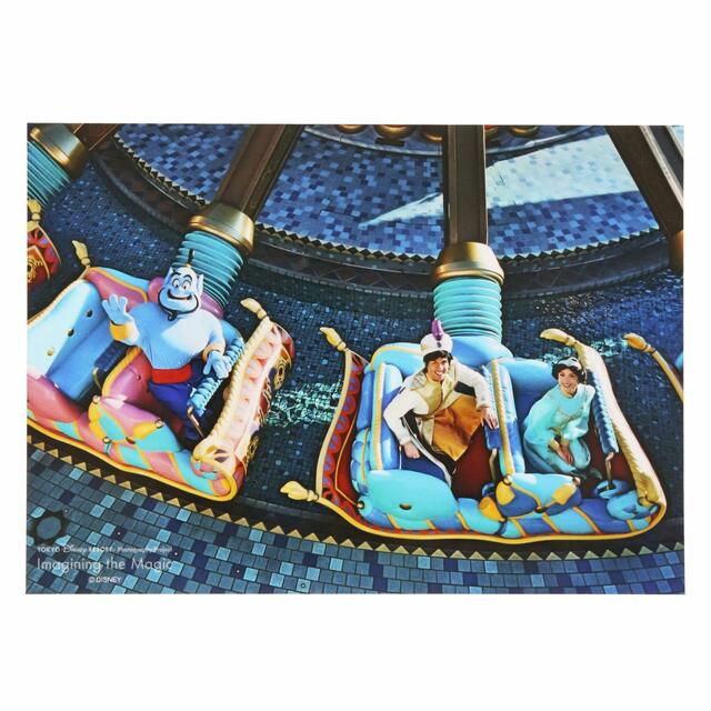 写真 500円｜東京ディズニーリゾート・フォトグラフィープロジェクト「イマジニング・ザ・マジック」第2弾グッズ｜東京ディズニーリゾート40周年“ドリームゴーラウンド”｜発売日：2023年12月7日（木）｜販売店舗：東京ディズニーランド「グランドエンポーリアム」、東京ディズニーシー「ヴァレンティーナズ･スウィート」