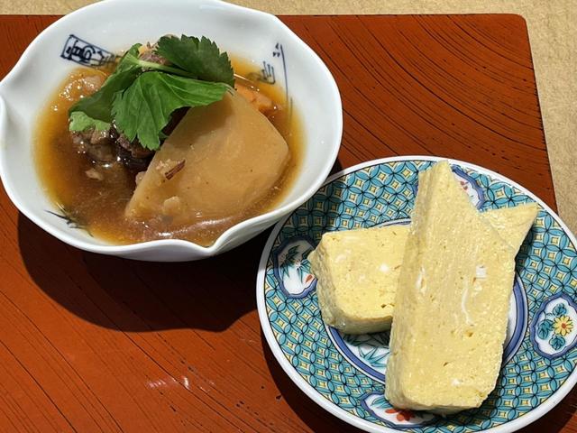 【釜元はん米衛中目黒店】副菜に選んだ肉じゃがとだし巻き卵