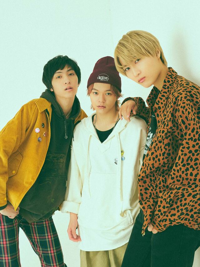 左から古川毅、志村玲於、飯島颯