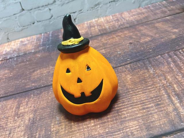 【ナチュラルキッチン】オブジェ魔女カボチャ縦長／税込330円